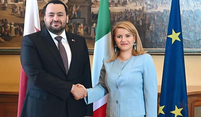 Dr Mohammed bin Abdulaziz Al Khulaifi with Maria Tripodi